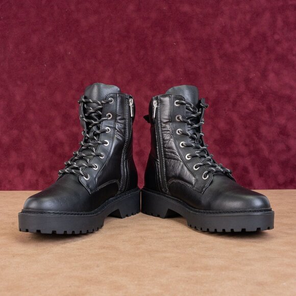 Calvin Klein Women Sallon Black Faux Leather Combat zip Ankle Boots sz 8 - Picture 2 of 9